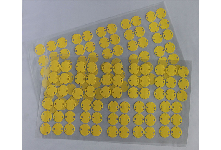 Flexible Yellow Silicone Heat Transfer Pad -40 - 220 ℃ Continuous Use Temp